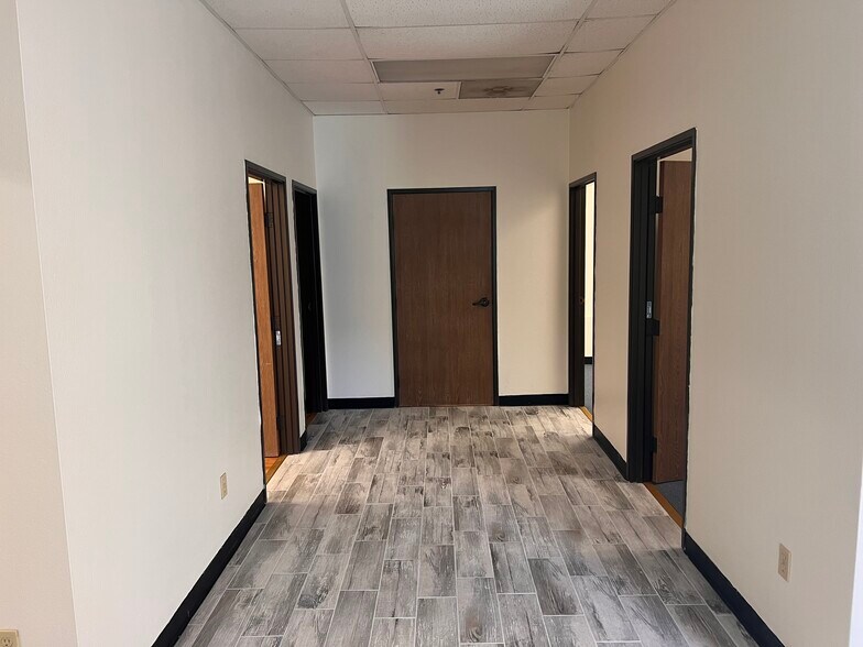 More Photos Of 4531 Market St, Ventura Manufacturing For Lease