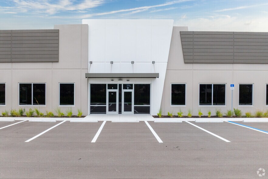 More Photos Of 7530 Penzance Blvd, Fort Myers Unknown For Lease