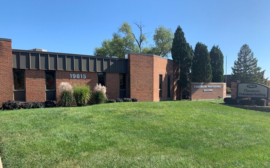 Primary Photo Of 19815 Governors Hwy, Flossmoor Office For Lease