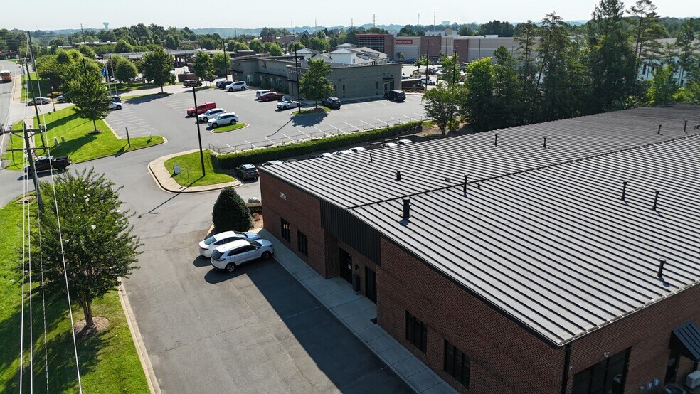 More Photos Of 2752 Pleasant Rd, Fort Mill General Retail For Lease