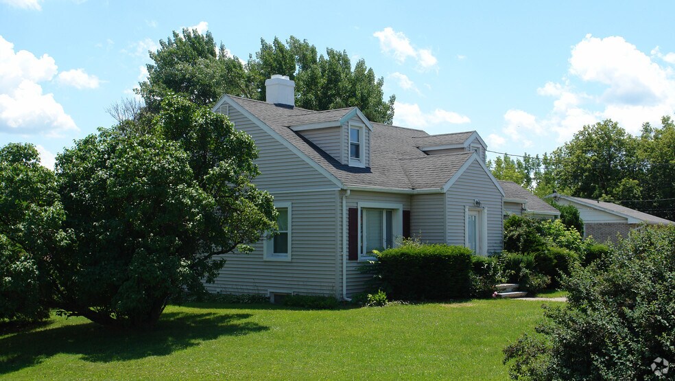 More Photos Of 2222 E Henrietta Rd, Rochester Office Residential For Sale