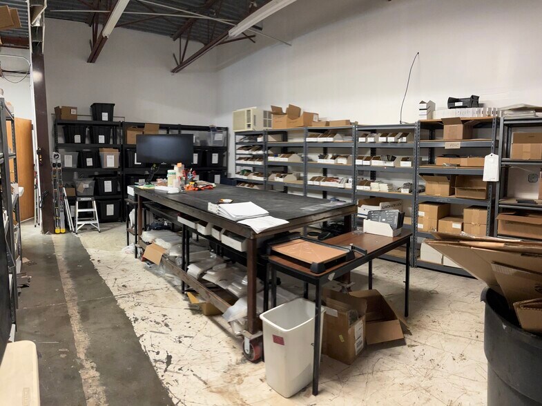 More Photos Of 3530-3560 S Main St, Salt Lake City Showroom For Lease