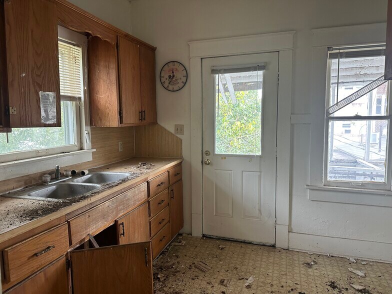 More Photos Of 320 S Morton Ave, Okmulgee Apartments For Sale