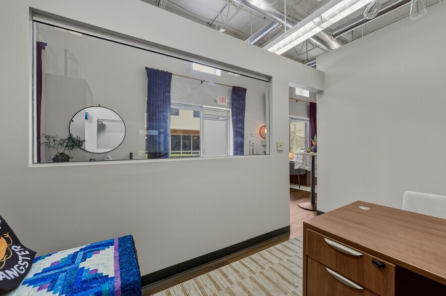 More Photos Of 1320 Ellsworth Industrial Dr, Atlanta Loft Creative Space For Lease
