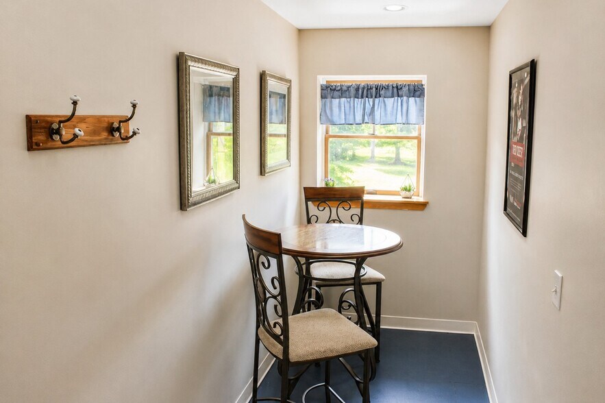 More Photos Of 2135 Bustard Rd, Lansdale Freestanding For Lease