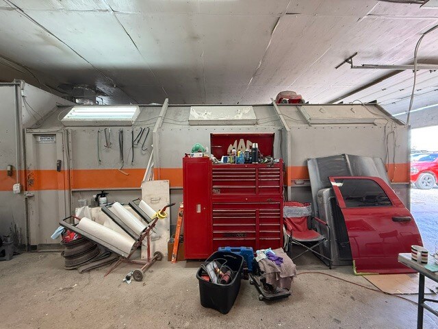 More Photos Of 3921 Donnelly Dr, Kemptville Auto Repair For Sale