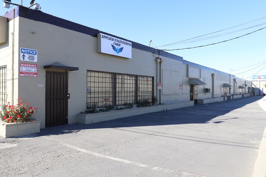 More Photos Of 14708-14726 Arrow Hwy, Baldwin Park Service For Lease