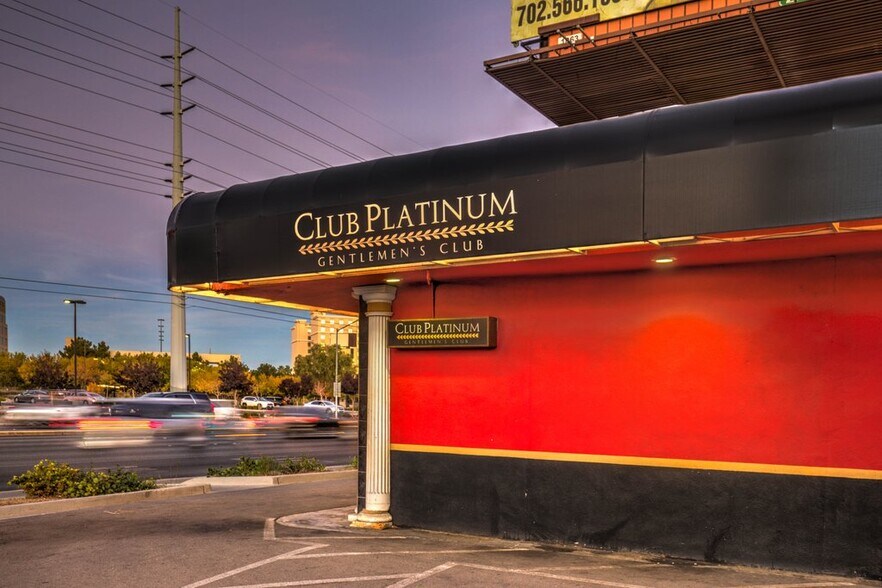 More Photos Of 311 E Flamingo Rd, Las Vegas Freestanding For Sale