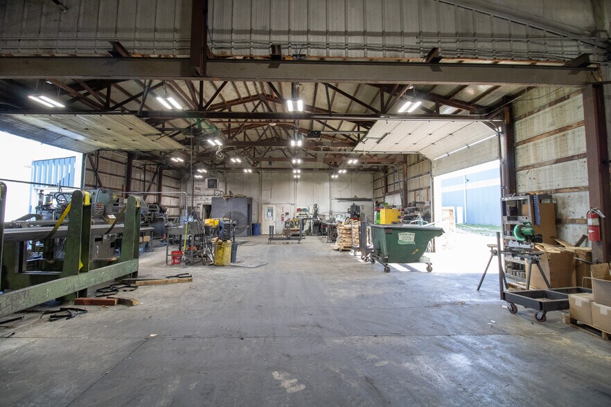 More Photos Of 1303 W Chestnut St, Union City Warehouse For Sale