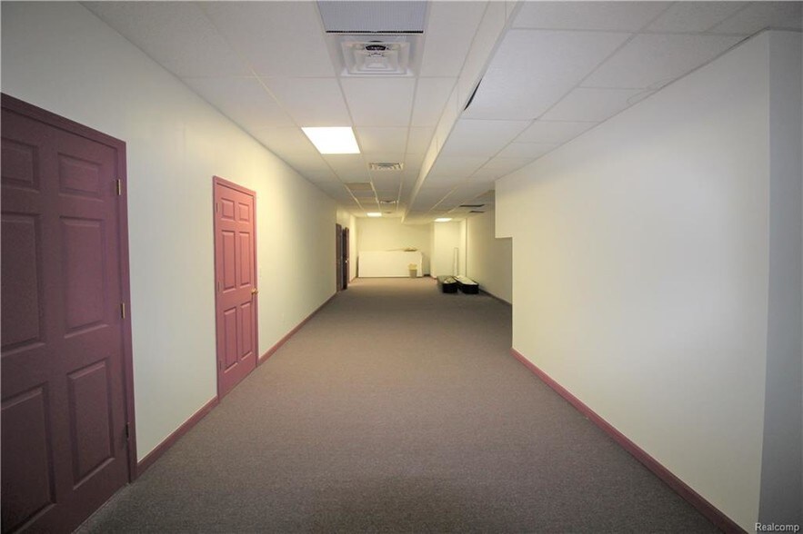 More Photos Of 107 S Main St, Almont Restaurant For Lease