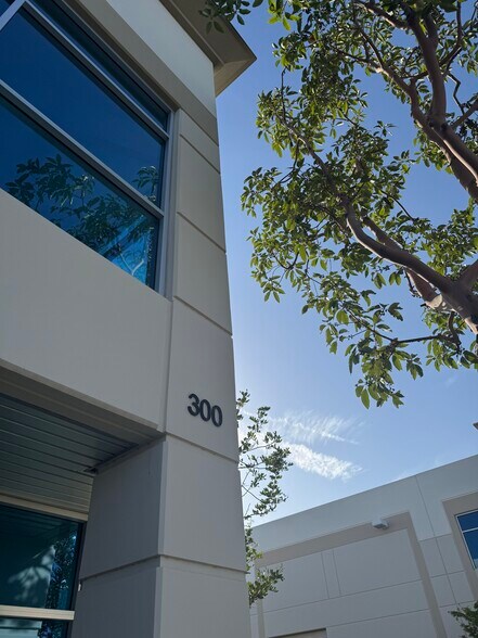 More Photos Of 26180 Enterprise Way, Lake Forest Light Manufacturing For Lease