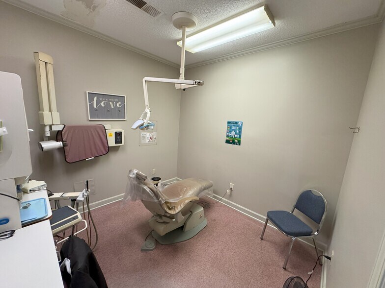 More Photos Of 6622 Kirby Center Cv, Memphis Medical For Lease