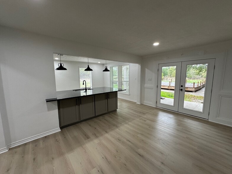 More Photos Of 3989 Graham Road, College Station Sorority Fraternity House For Sale