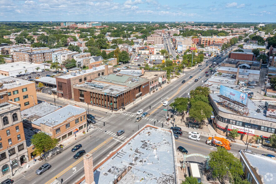 More Photos Of 2401-2413 W Lawrence Ave, Chicago Storefront Retail Residential For Lease