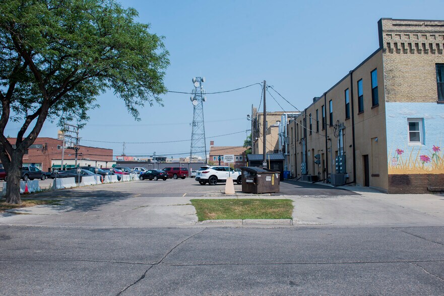 More Photos Of 23 8th St S, Fargo Apartments For Sale
