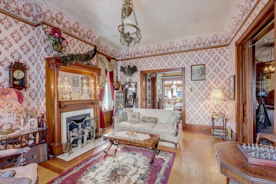 More Photos Of 3209 W Wells St, Milwaukee Hospitality For Sale