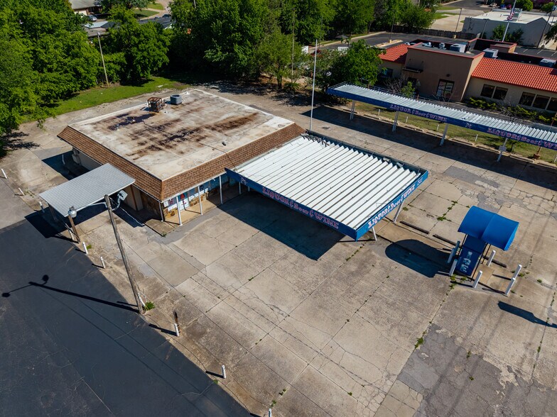 More Photos Of 400 S Air Depot Blvd, Oklahoma City Freestanding For Sale