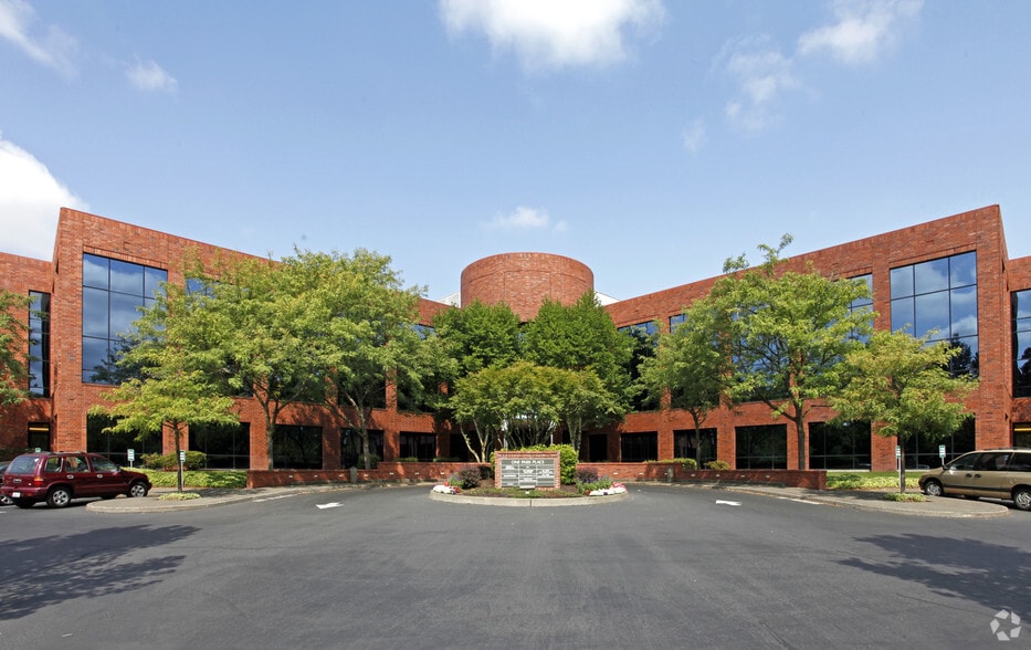 More Photos Of 7600 NE 41st St, Vancouver Office For Lease