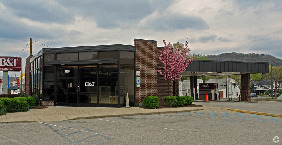 Primary Photo Of 3800 MacCorkle Ave SE, Charleston Bank For Lease