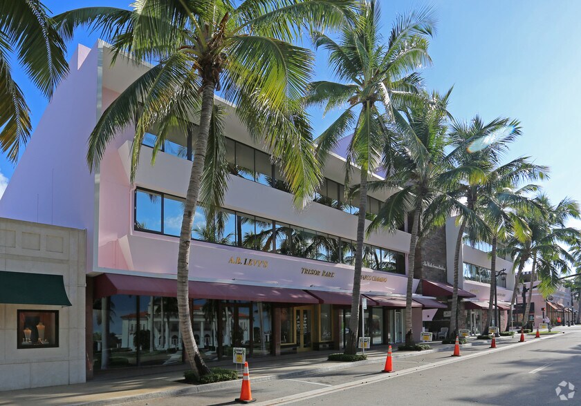 More Photos Of 201-211 Worth Ave, Palm Beach Office For Sale
