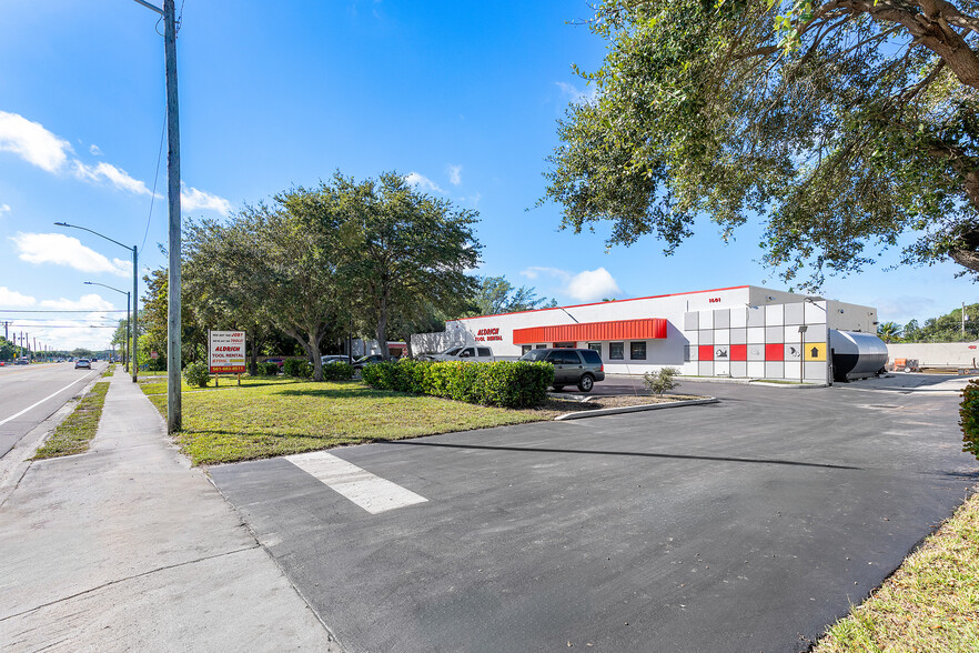 Primary Photo Of 1601 N Congress Ave, West Palm Beach Showroom For Sale