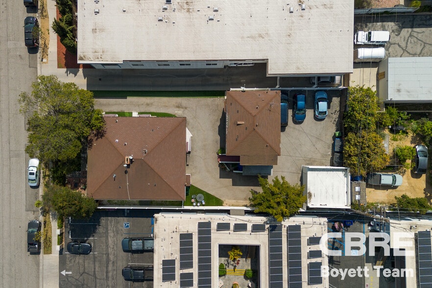 More Photos Of 2302 32nd St, Santa Monica Apartments For Sale