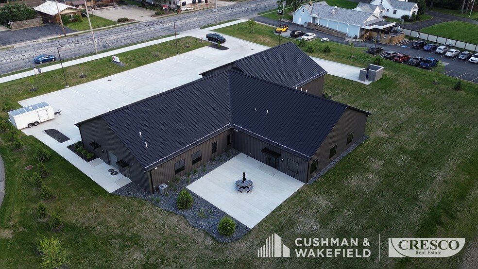 Primary Photo Of 29992 Lorain Rd, North Olmsted Office For Sale