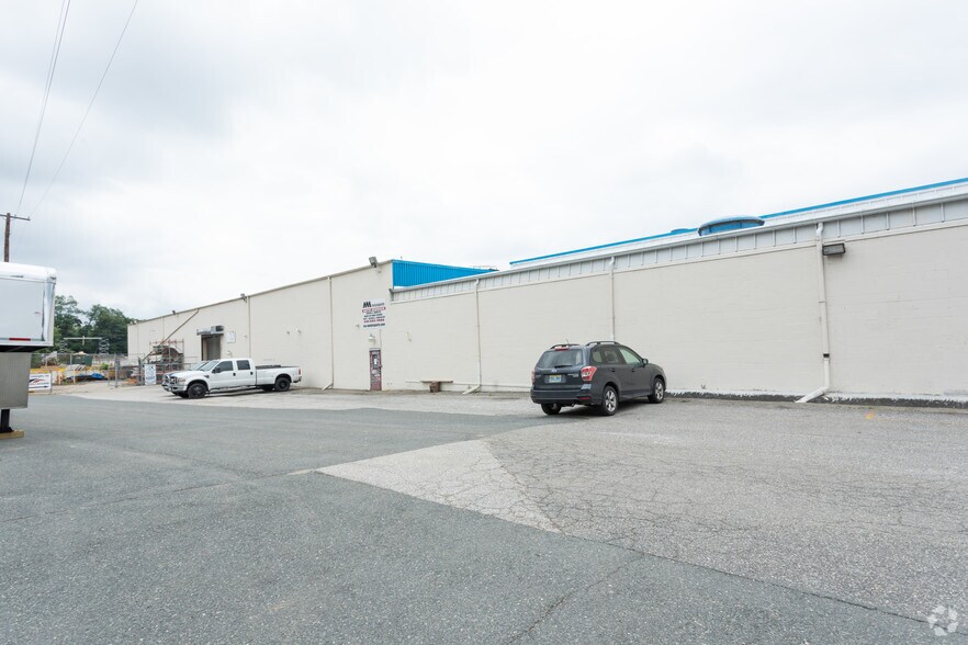 More Photos Of 5200 Glen Arm Rd, Glen Arm Warehouse For Lease