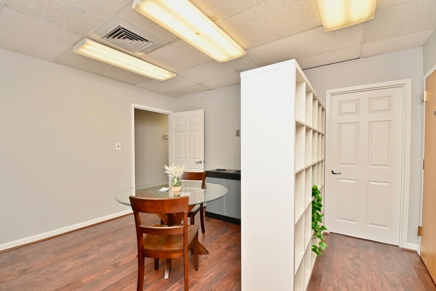 More Photos Of 10903 Indian Head Hwy, Fort Washington Office For Lease