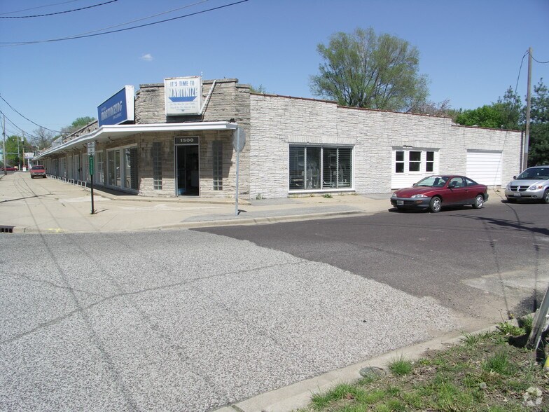 Primary Photo Of 1500-1532 N 8th St, Pekin General Retail For Lease