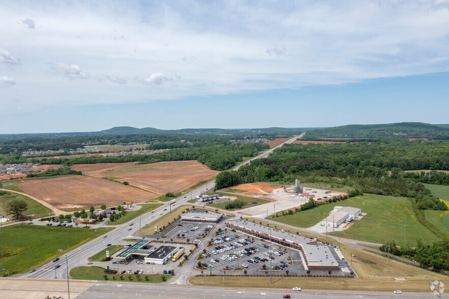 More Photos Of 3740-3760 Highway 53, Huntsville General Retail For Lease