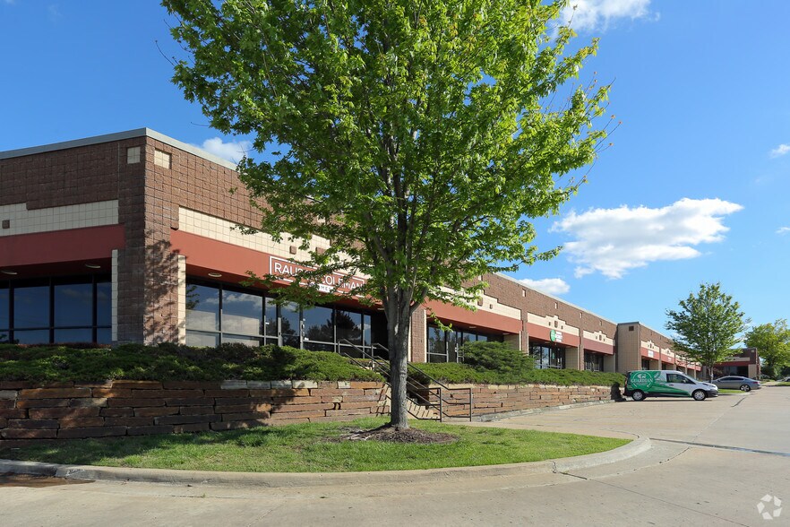 More Photos Of 3158 S 108th East Ave, Tulsa Light Manufacturing For Lease