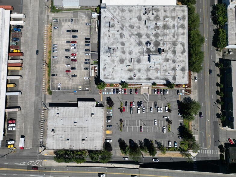 More Photos Of 1737 Airport Way S, Seattle Light Manufacturing For Lease