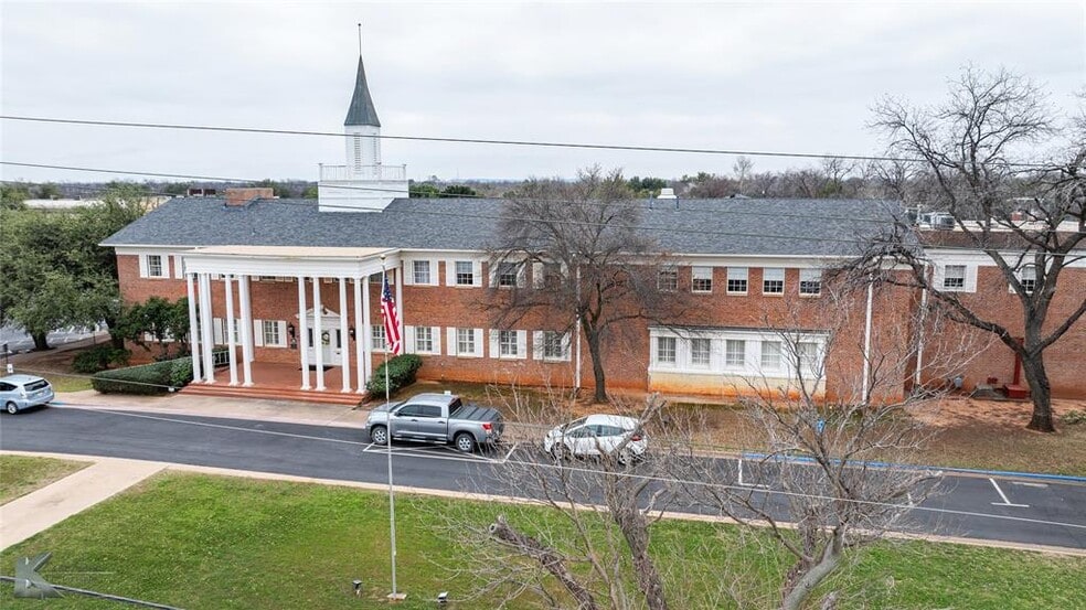 More Photos Of 3425 S 14th St, Abilene Lodge Meeting Hall For Sale