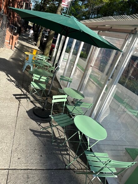 More Photos Of 349 Bedford Ave, Brooklyn Storefront For Lease