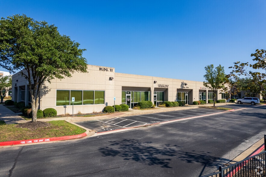 More Photos Of 715 Discovery Blvd, Cedar Park Unknown For Lease