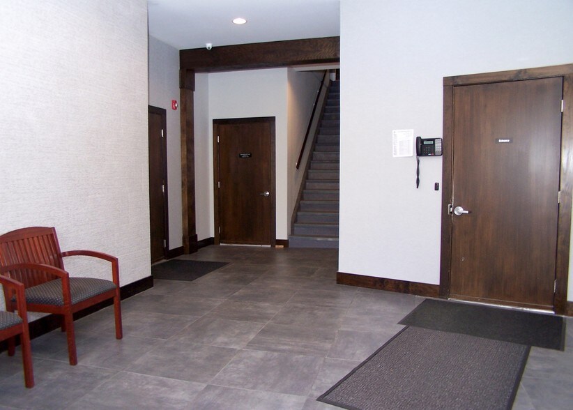 More Photos Of 627 Horseblock Rd, Farmingville Loft Creative Space For Sale