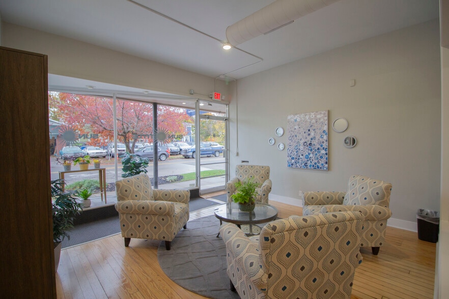 More Photos Of 921-927 S Burdick St, Kalamazoo Storefront Retail Office For Lease