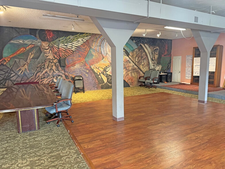 More Photos Of 601 E Montecito St, Santa Barbara Lodge Meeting Hall For Sale