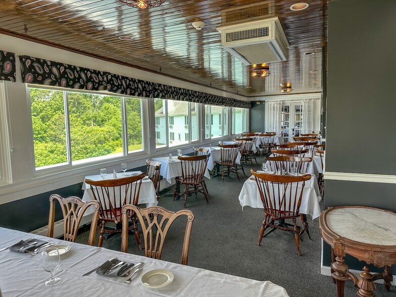 More Photos Of 2517 Main Rd, Dedham Hotel For Sale