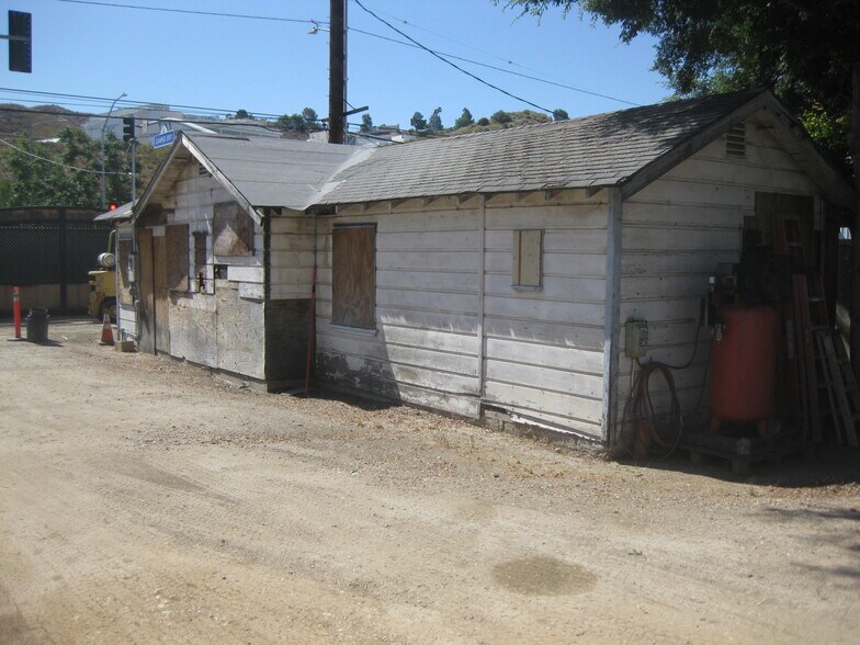 More Photos Of 17035 Sierra Hwy, Canyon Country Land For Sale