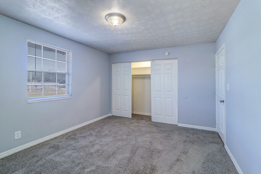 More Photos Of 7011 San Ramon Pl, Tampa Apartments For Sale