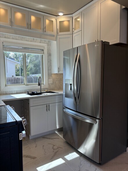 More Photos Of 1747 Oakdale Ave, Green Bay Apartments For Sale