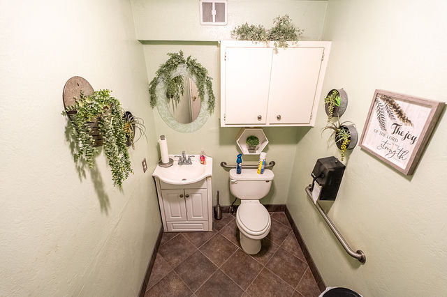 More Photos Of 491 Menlo Ave, Hemet Warehouse For Sale