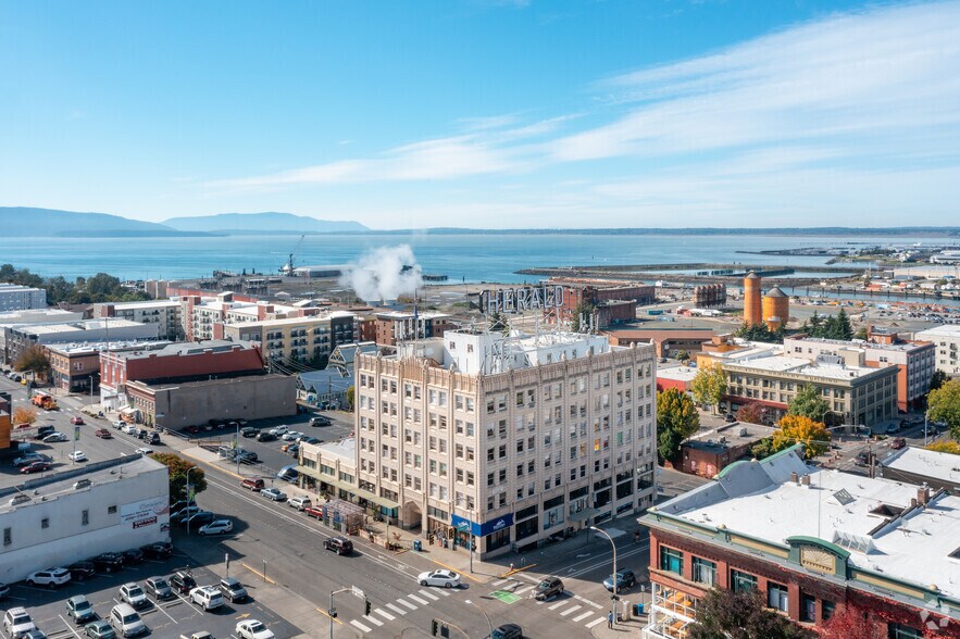 More Photos Of 1155 N State St, Bellingham Office For Lease