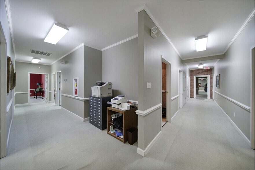 More Photos Of 312 N Main St, Lancaster Office For Lease