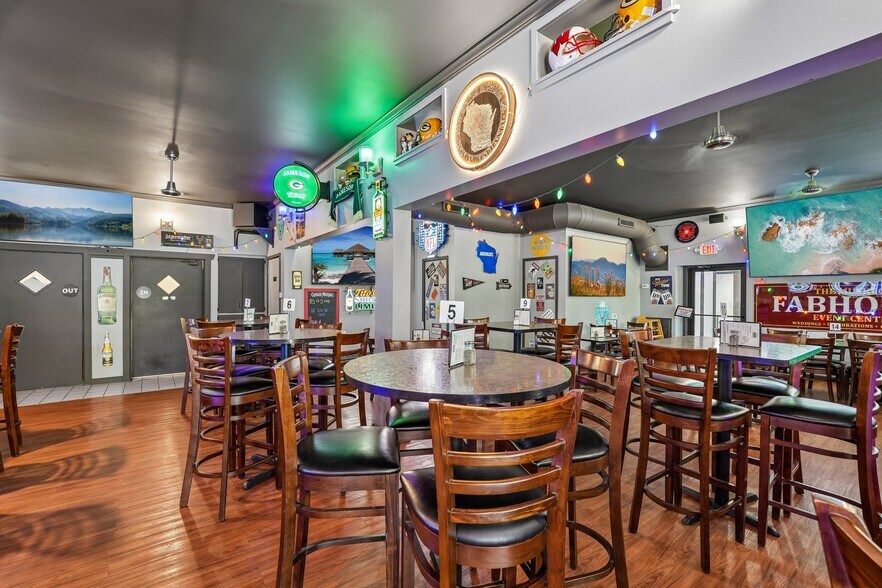More Photos Of S76W17745 Janesville Rd, Muskego Restaurant For Sale