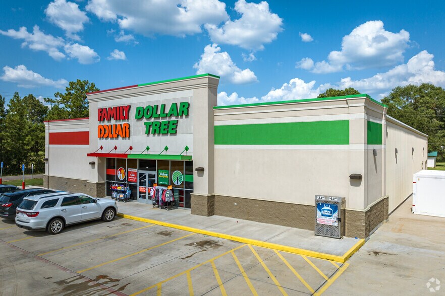 More Photos Of 6975 US-69, Kountze Convenience Store For Sale