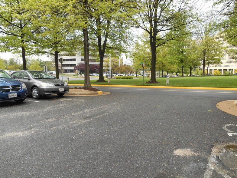 More Photos Of 7918 Jones Branch Dr, McLean Office For Lease