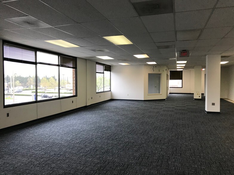 More Photos Of 1110-1118 Herndon Pky, Herndon Office For Lease